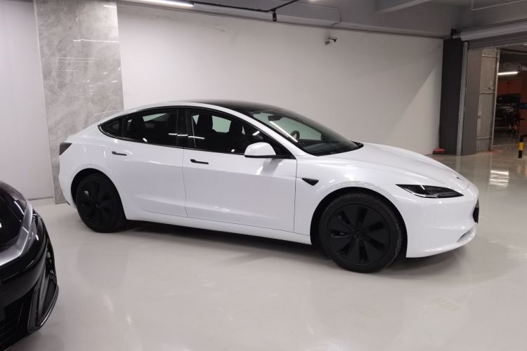 特斯拉 Model 3 2025款 改款 长续航全轮驱动版车身外观6003