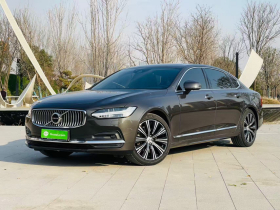 沃尔沃S90 2021款 B5 智雅豪华版