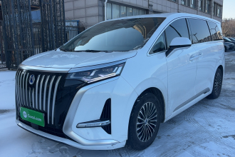 腾势D9 2022款 EV 620 尊贵型