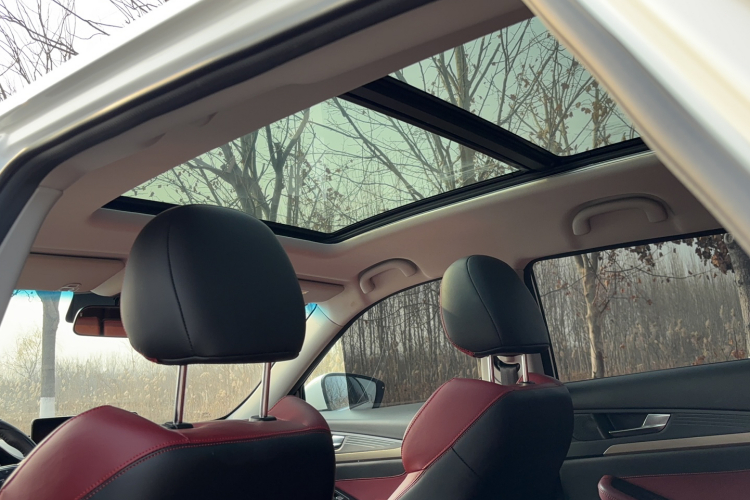 捷途X70 2023款 1.5T DCT超越PRO+版 5座局部细节22