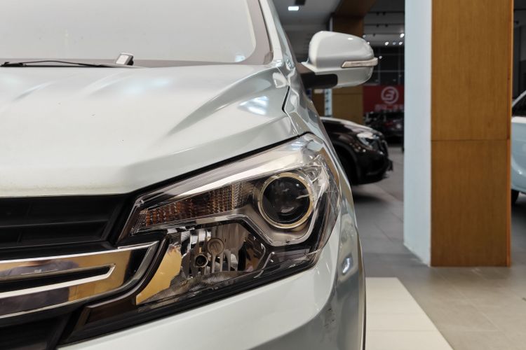 东风风光 风光S560 2018款 1.8L CVT尊贵型车身外观6014