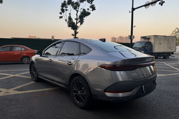 比亚迪 秦PLUS 2025款 EV 智驾版 420KM领先型车身外观6002