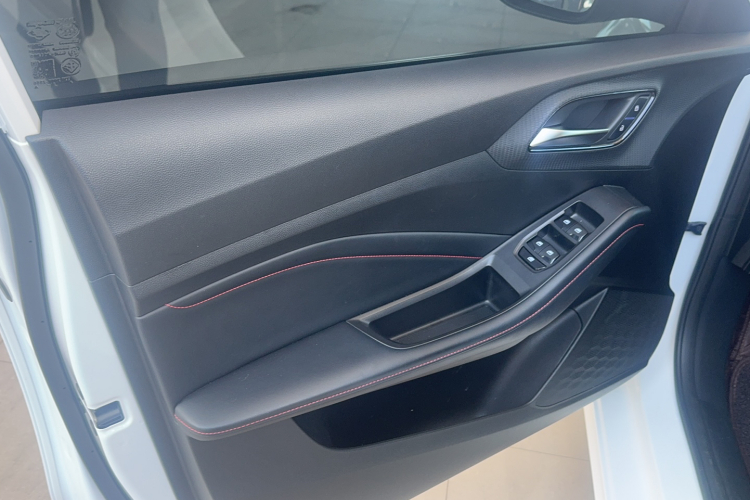 名爵 MG5 2022款 180DVVT CVT青春风尚版局部细节9001