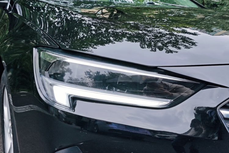 别克 君威 2020款 552T 豪华型中控内饰7012