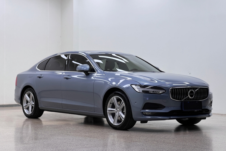 沃尔沃S90 2017款 T4 智远版车身外观6002