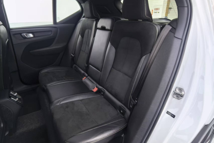 沃尔沃XC40 2020款 T4 四驱智雅运动版中控内饰7012