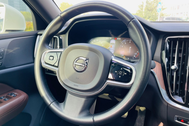 沃尔沃S60 2021款 T4 智远豪华版中控内饰7011