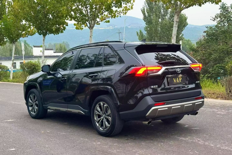 丰田 RAV4荣放 2024款 2.0L CVT两驱风尚Plus版车身外观6004
