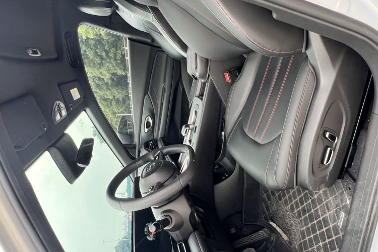 广汽传祺 2023款 影豹H 高能混动版中控内饰7006