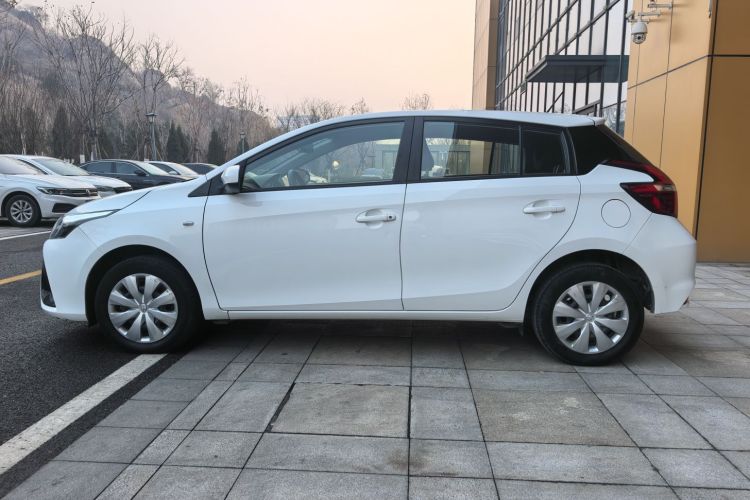 丰田 YARiS L 致炫 2019款 1.5E CVT魅动版 国VI车身外观6004