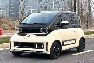 宝骏KiWi EV 2022款 艺术家轻享版 磷酸铁锂
