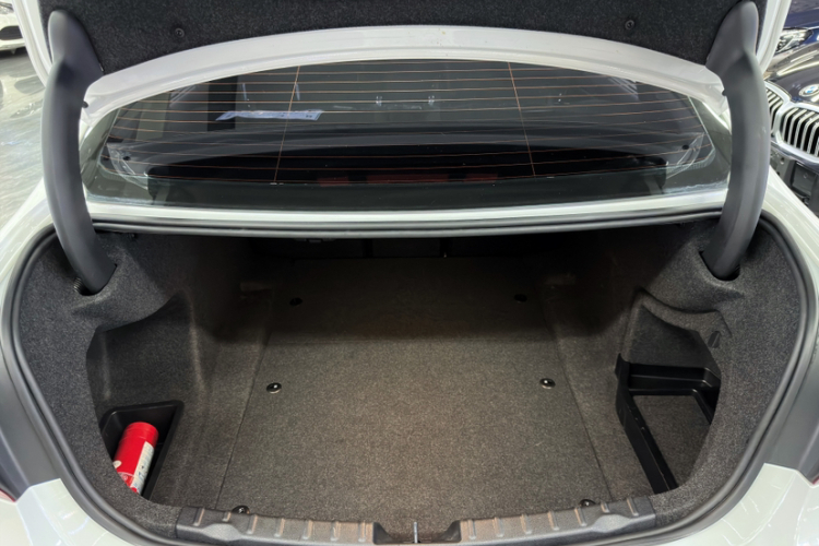 宝马3系 2019款 320Li 时尚型中控内饰7004