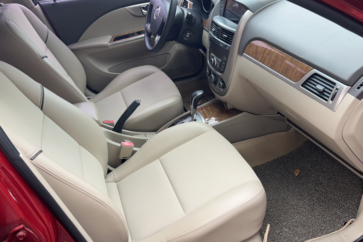 别克 凯越 2015款 1.5L 自动经典型中控内饰7003