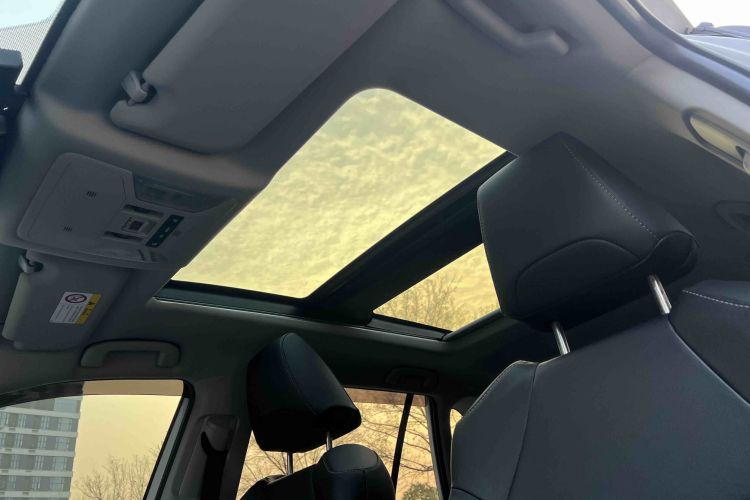 丰田 RAV4荣放 2023款 2.0L CVT两驱风尚Plus版中控内饰7009