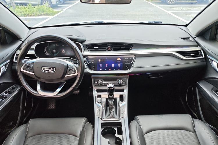 吉利汽车 帝豪 2019款 领军版 1.5L CVT向上互联型 国VI中控内饰7005