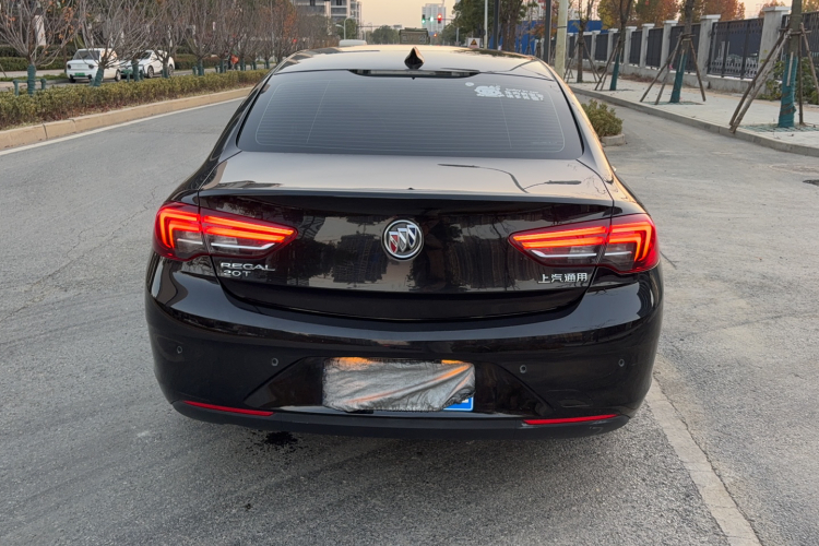 别克 君威 2019款 20T 精英型 国VI车身外观6005