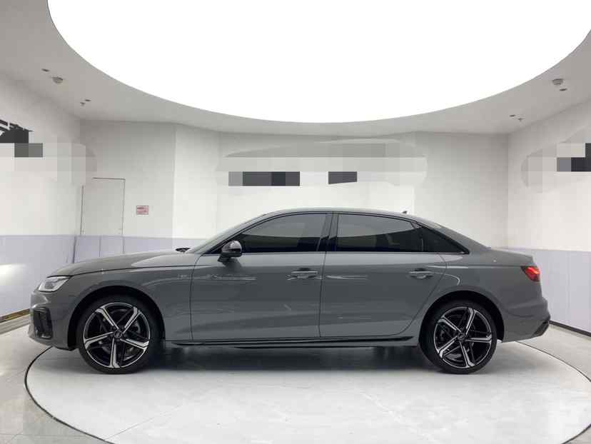 奥迪A4L 2025款 200万辆悦享版 40 TFSI 豪华动感型(3)