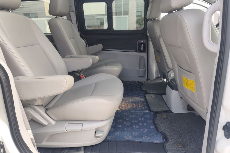 江汽集团 瑞风M5 2017款 2.0T 汽油双离合商务版中控内饰7004