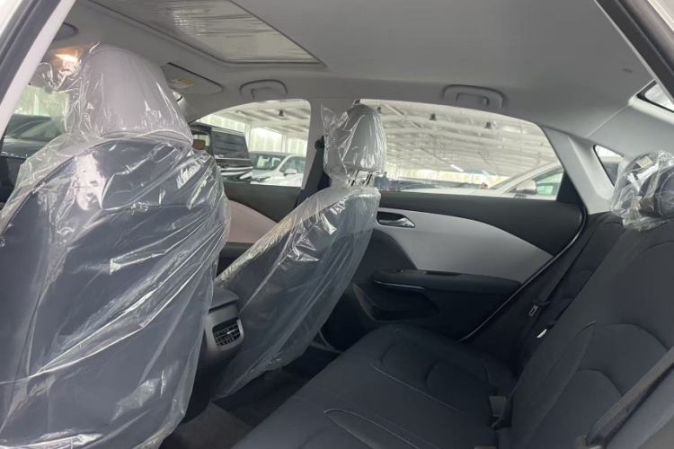 雪佛兰 科鲁泽 2024款 1.5L 双离合悦享版中控内饰7003