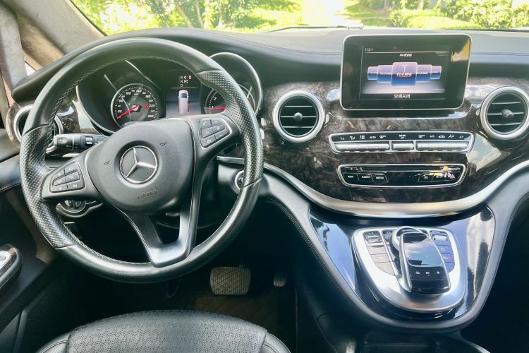 奔驰V级（平行进口）中控内饰7003