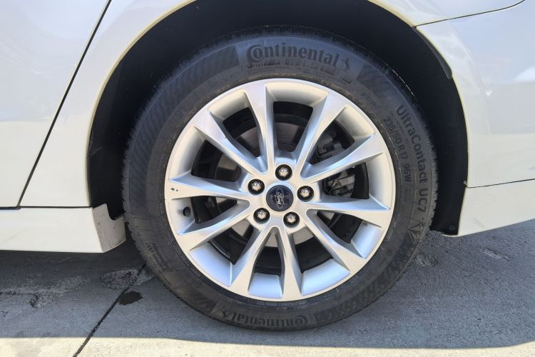 福特 蒙迪欧 2017款 EcoBoost 200 时尚型中控内饰7002