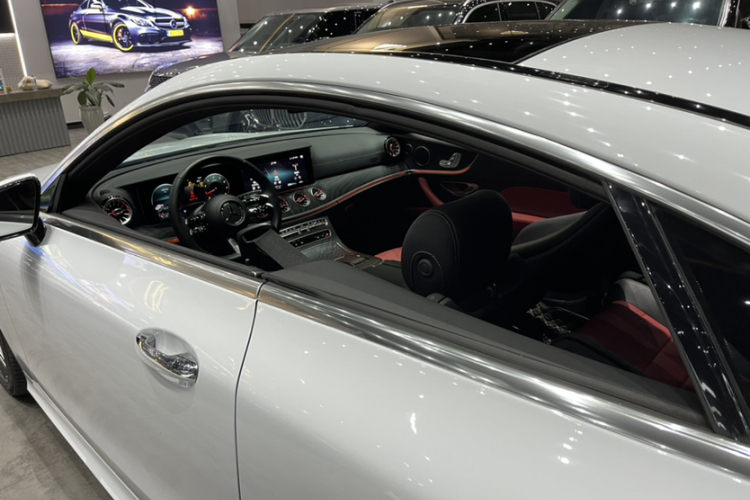 奔驰E级(进口) 2023款 E 260 轿跑车车身外观6003