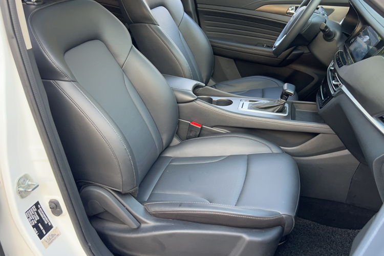 长安CS35PLUS 2019款 1.4T DCT畅联蓝鲸版局部细节41