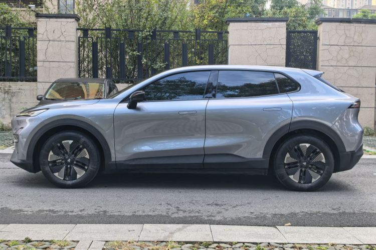 深蓝汽车 深蓝S05 2024款 510Plus纯电版车身外观6003