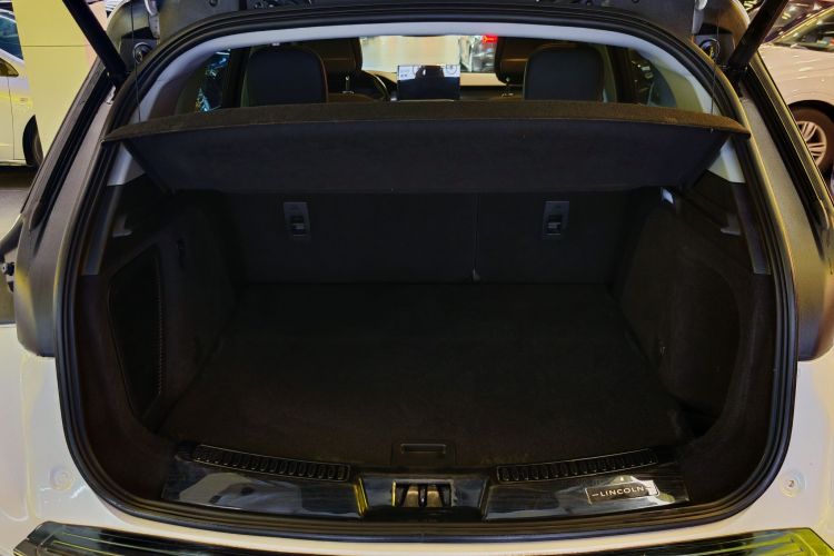 林肯 冒险家 2021款 2.0T 两驱尊享版中控内饰7011