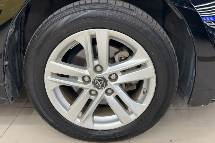 丰田 雷凌 2019款 185T CVT豪华版 国VI车身外观6002