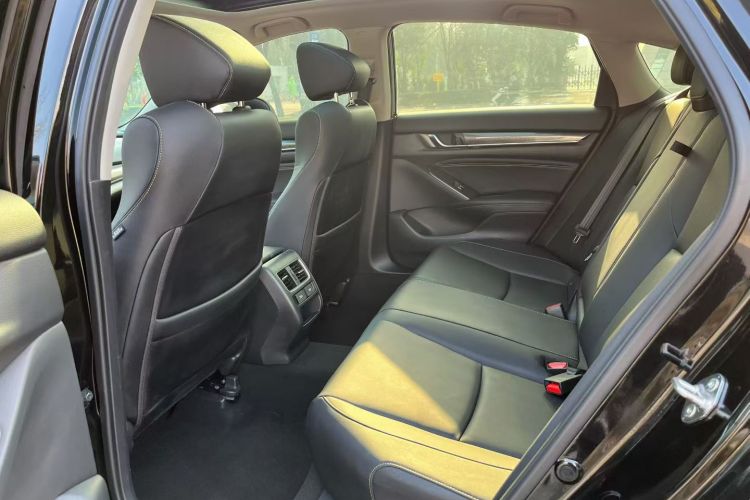 本田 雅阁 2022款 260TURBO 幻夜·尊贵版中控内饰7004