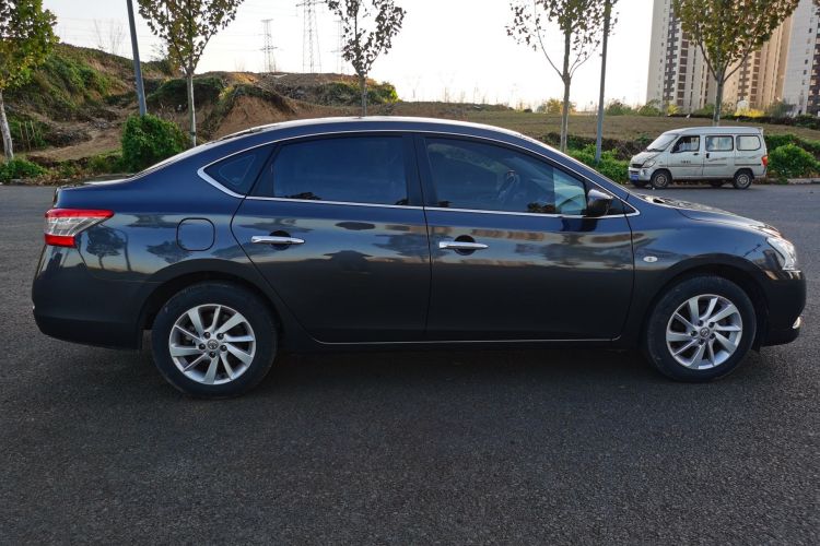 日产 轩逸 2012款 1.6XE CVT舒适版车身外观6002