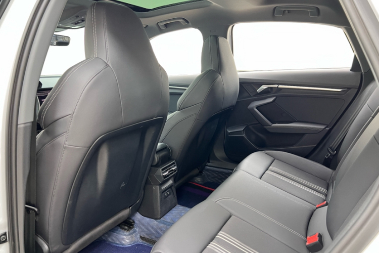 奥迪A3 2022款 A3L Limousine 35 TFSI 时尚运动型局部细节22