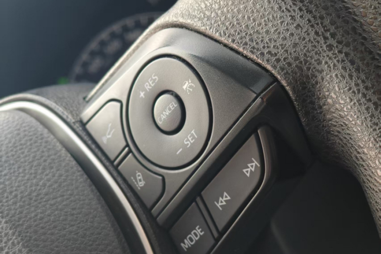 丰田 RAV4荣放 2020款 双擎  2.5L E-CVT两驱精英版中控内饰7001