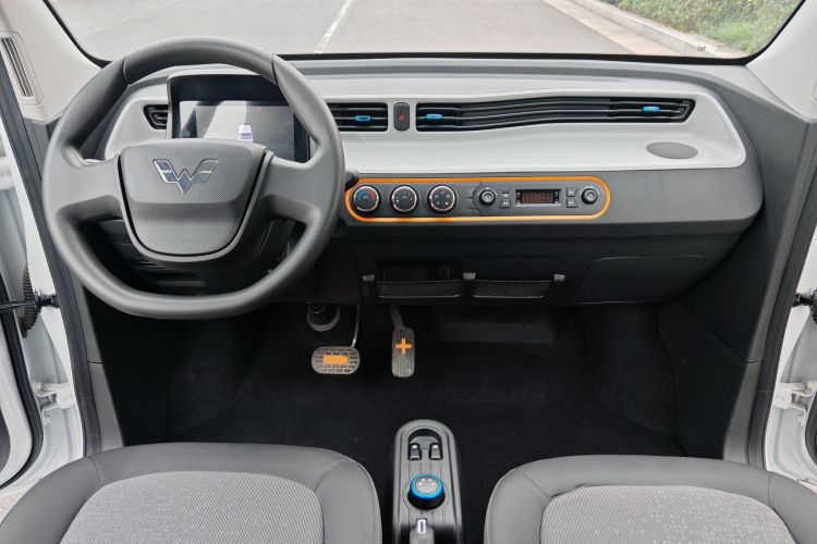 五菱汽车 宏光MINIEV 2022款 自在款 磷酸铁锂中控内饰7002