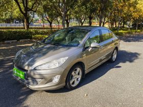 标致408 2013款 2.0L 自动豪华版