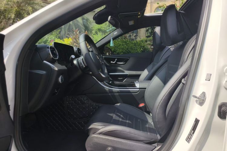 奔驰C级 2022款 改款 C 200 L 运动版中控内饰7003