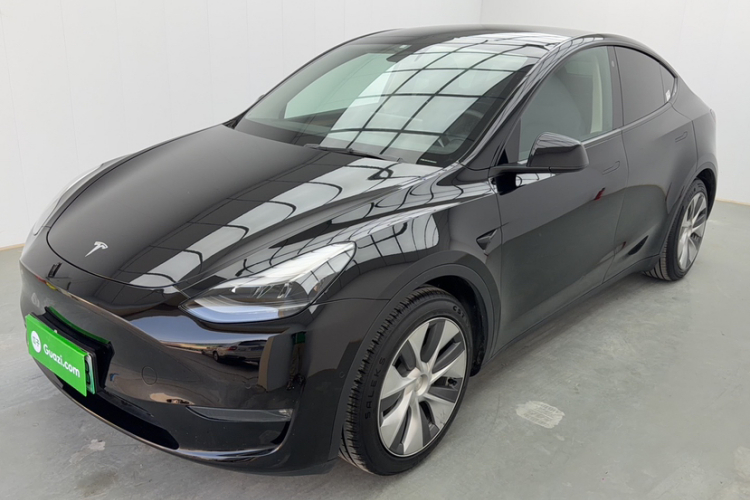 特斯拉 Model Y 2021款 标准续航后驱版车身外观1