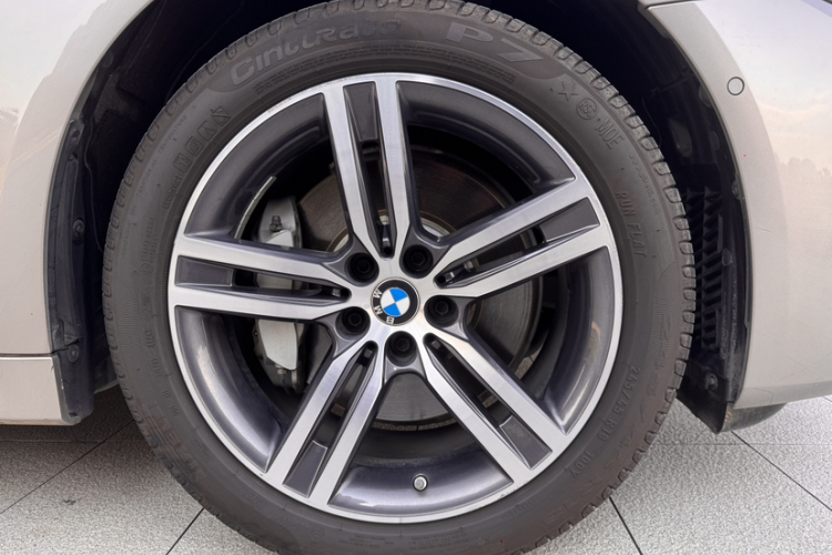 宝马5系 2021款 530Li 领先型 豪华套装车身外观6005