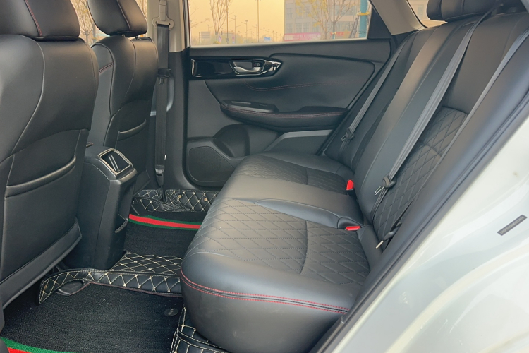 本田 凌派 2019款 180Turbo CVT舒适版 国VI中控内饰7002