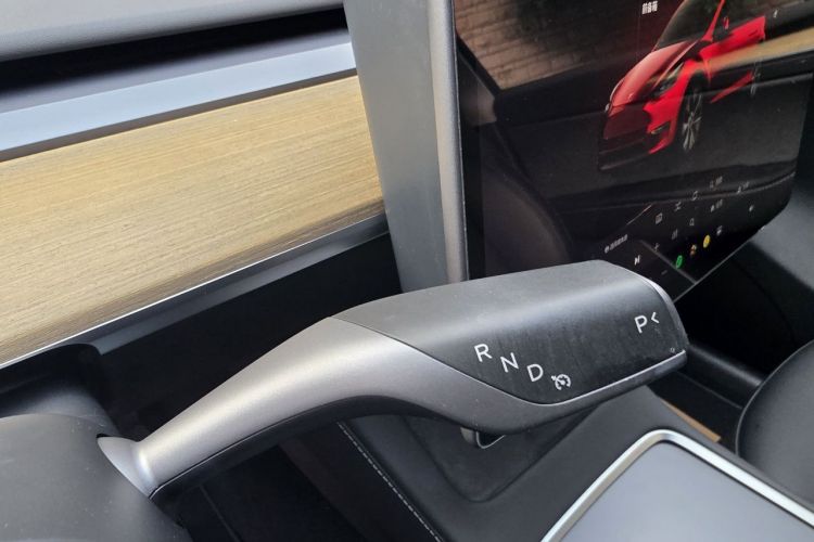 特斯拉 Model Y 2022款 改款 后轮驱动版局部细节18