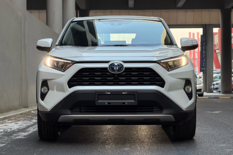 丰田 RAV4荣放 2022款 双擎 2.5L E-CVT两驱精英版车身外观6010