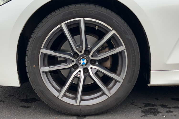 宝马3系 2023款 320Li M运动套装车身外观6006