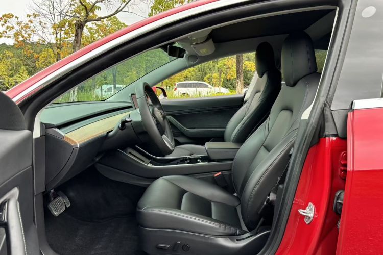特斯拉 Model 3 2019款 标准续航后驱升级版中控内饰7012