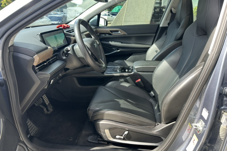 小鹏P5 2021款 460G+中控内饰7003