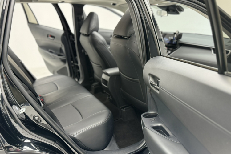 丰田 锋兰达 2024款 2.0L CVT领先版中控内饰7010