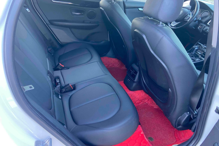 宝马2系旅行车 2018款 218i 领先型中控内饰7008