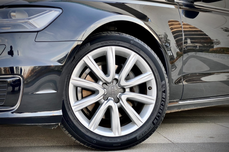 奥迪A6L 2018款 30周年年型 TFSI 进取型车身外观6002