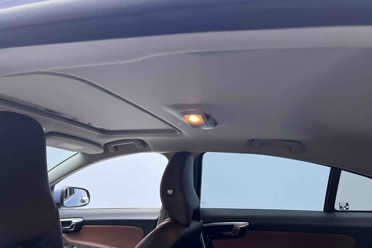 沃尔沃S60 2017款 S60L T3 智进版中控内饰7013