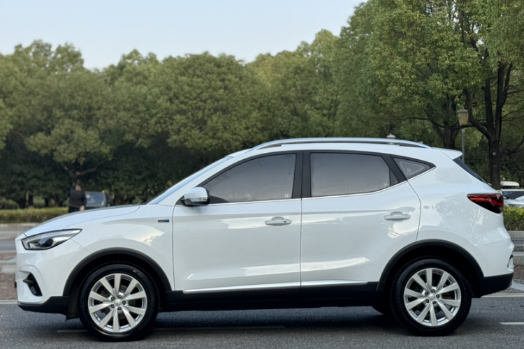 名爵ZS 2020款 180DVVT 自动Lite车身外观6001